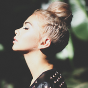 Curious (Win and Woo Remix) - Hayley Kiyoko